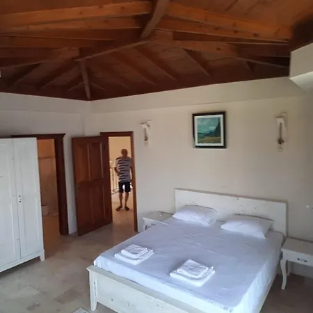 Villeamira 1 Villa