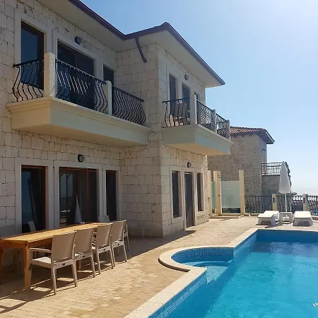 Villeamira 1 Villa